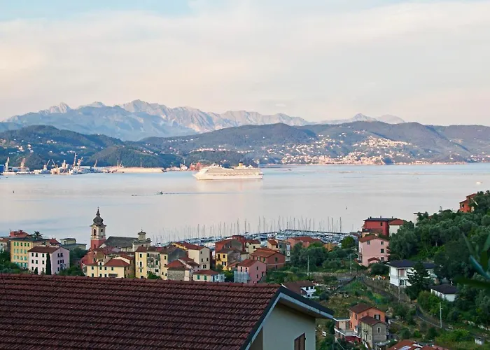 La Terrazza Con L'ulivo - Con Terrazza E Vista Sul Golfo Dei Poeti Pensionat La Spezia