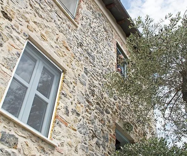 La Terrazza Con L'ulivo - Affittacamere Con Terrazzo E Vista Sul Golfo Dei Poeti
