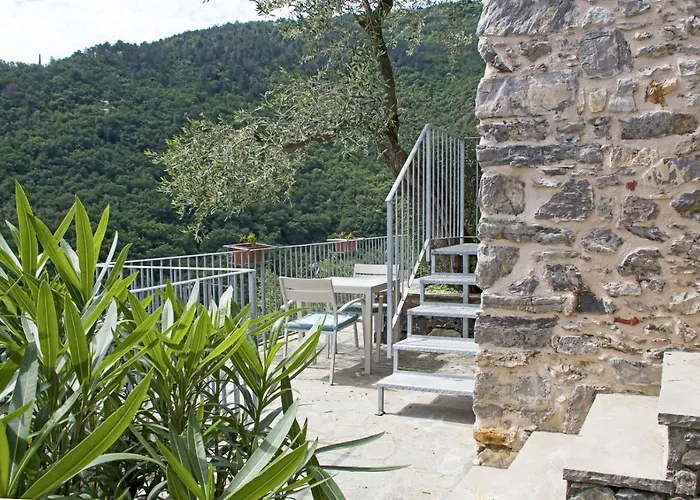 Affittacamere La Terrazza Con L'ulivo - Affittacamere Con Terrazzo E Vista Sul Golfo Dei Poeti